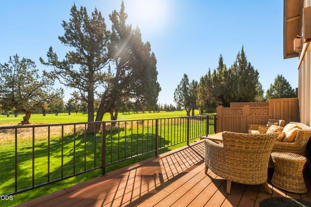 1490 Red Wing Loop, Redmond, OR 97756