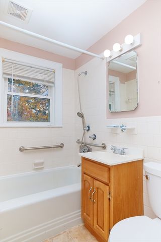 159 Hobart St, Braintree, MA 02184