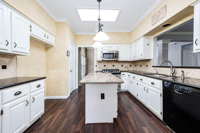 14302 Sun Harbor Drive, Houston, TX 77062