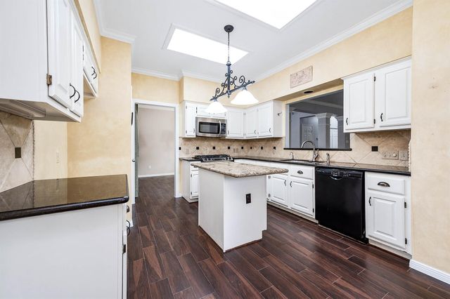 14302 Sun Harbor Drive, Houston, TX 77062