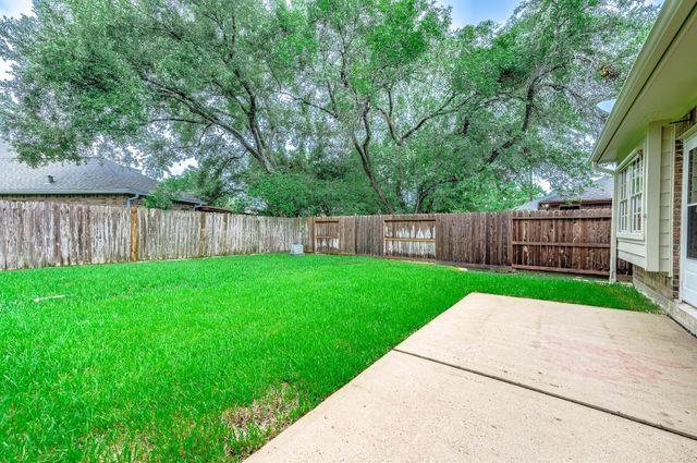14302 Sun Harbor Drive, Houston, TX 77062