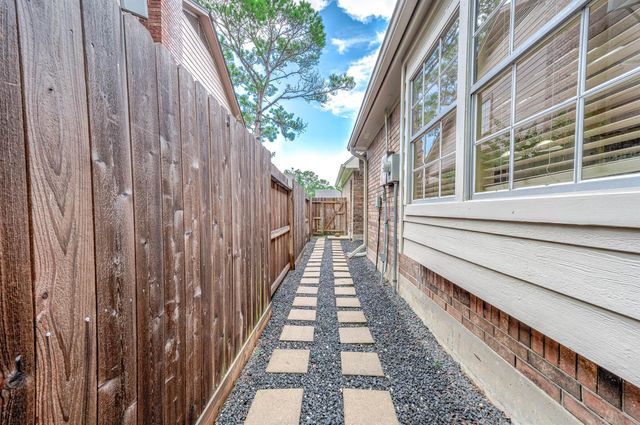 14302 Sun Harbor Drive, Houston, TX 77062