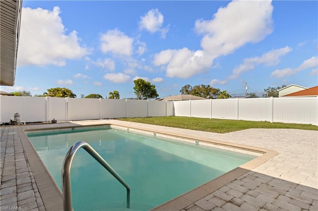 1725 SE 3rd ST, CAPE CORAL, FL 33990 — photo 4