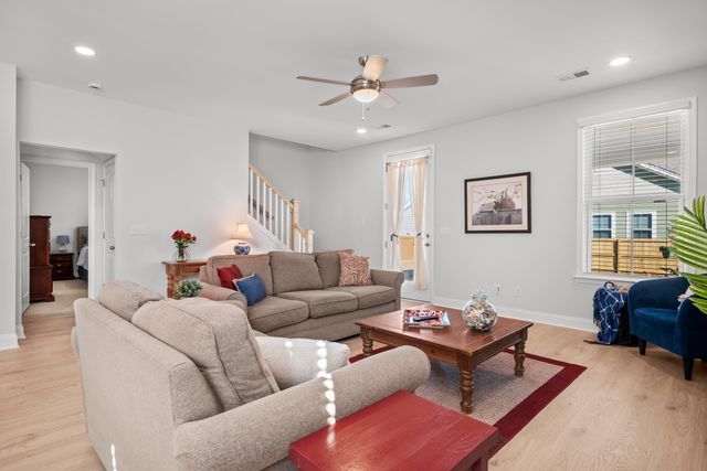 519 Eagleview Drive, Moncks Corner, SC 29461