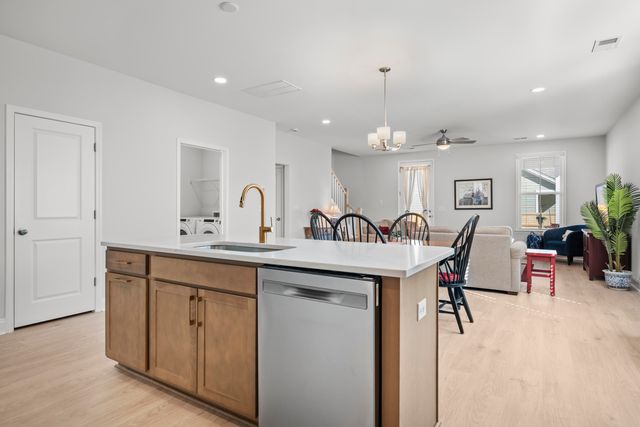 519 Eagleview Drive, Moncks Corner, SC 29461