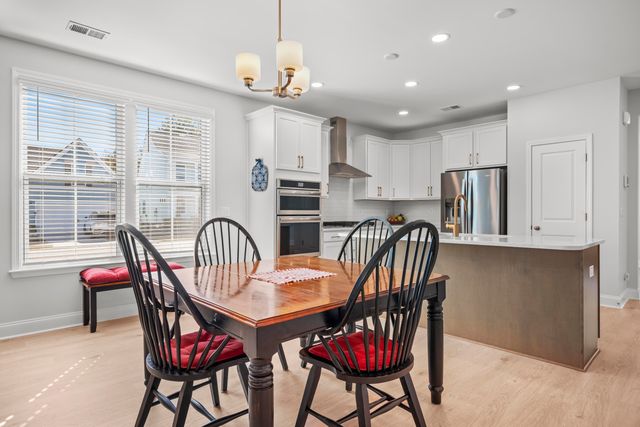 519 Eagleview Drive, Moncks Corner, SC 29461