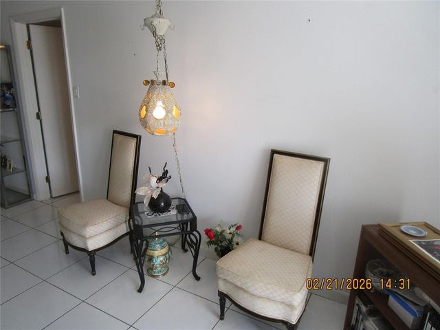 9350 Sunrise Lakes Boulevard 103, Sunrise, FL 33322
