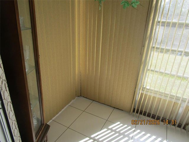 9350 Sunrise Lakes Boulevard 103, Sunrise, FL 33322