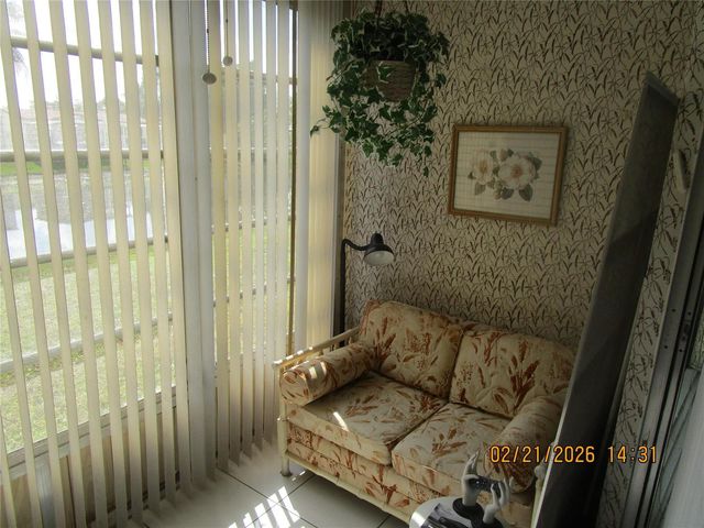 9350 Sunrise Lakes Boulevard 103, Sunrise, FL 33322
