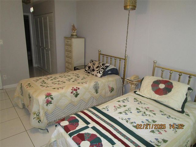 9350 Sunrise Lakes Boulevard 103, Sunrise, FL 33322