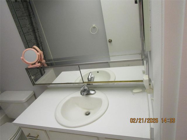 9350 Sunrise Lakes Boulevard 103, Sunrise, FL 33322