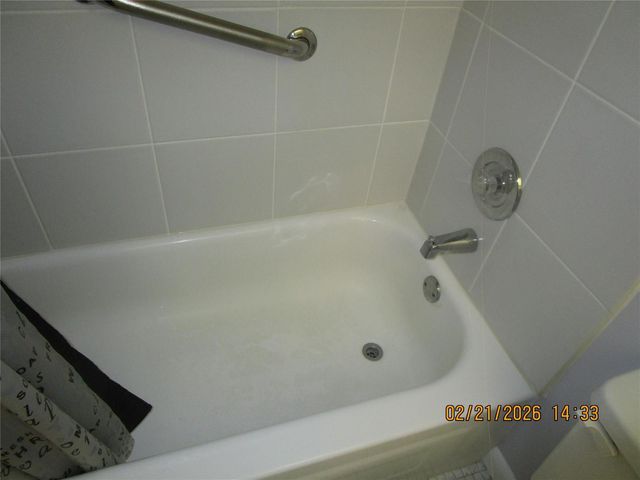 9350 Sunrise Lakes Boulevard 103, Sunrise, FL 33322