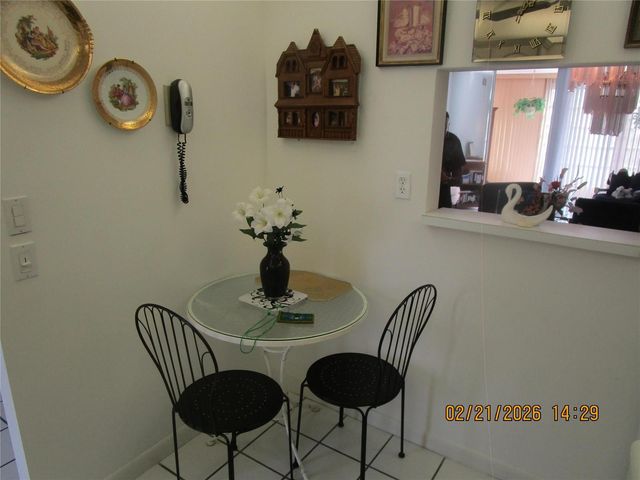 9350 Sunrise Lakes Boulevard 103, Sunrise, FL 33322
