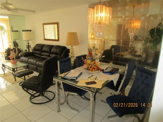 9350 Sunrise Lakes Boulevard 103, Sunrise, FL 33322