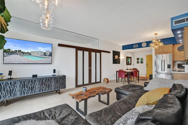 2001 Meridian Ave 308, Miami Beach, FL 33139