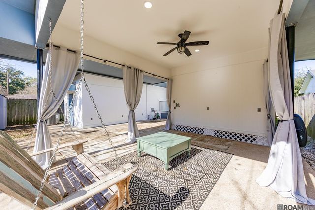 423 Avenue E, Port Allen, LA 70767