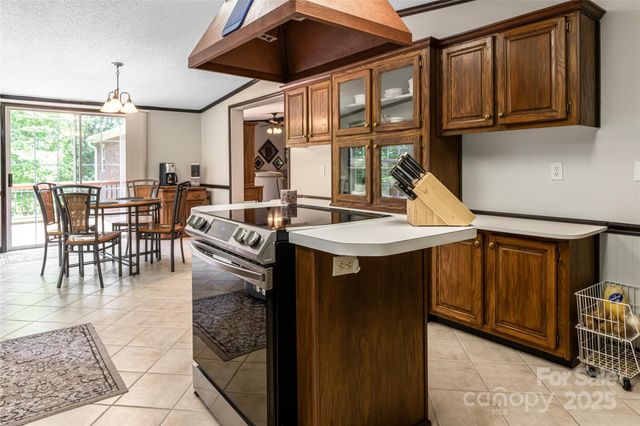 128-129 Oak Trails Pass, Leicester, NC 28748
