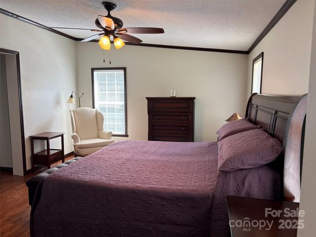 128-129 Oak Trails Pass, Leicester, NC 28748
