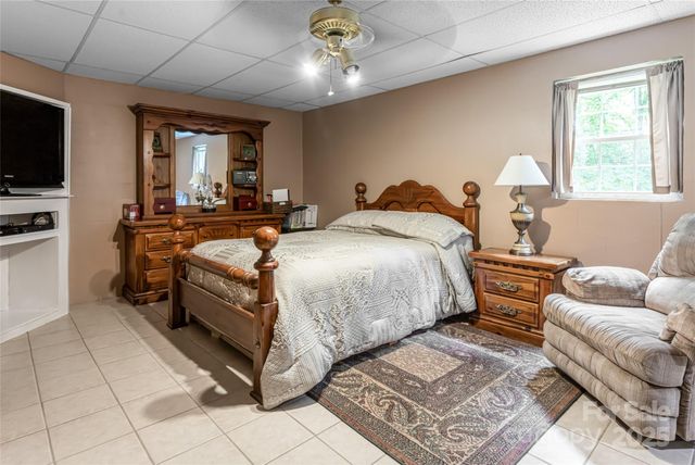 128-129 Oak Trails Pass, Leicester, NC 28748