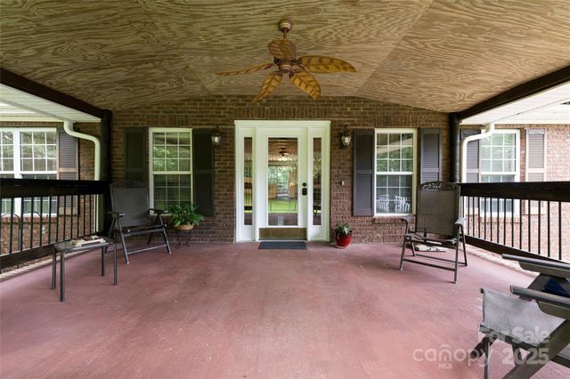 128-129 Oak Trails Pass, Leicester, NC 28748