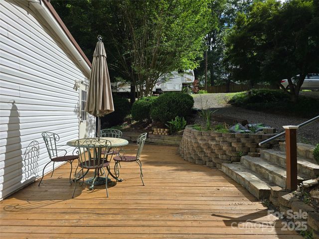 128-129 Oak Trails Pass, Leicester, NC 28748