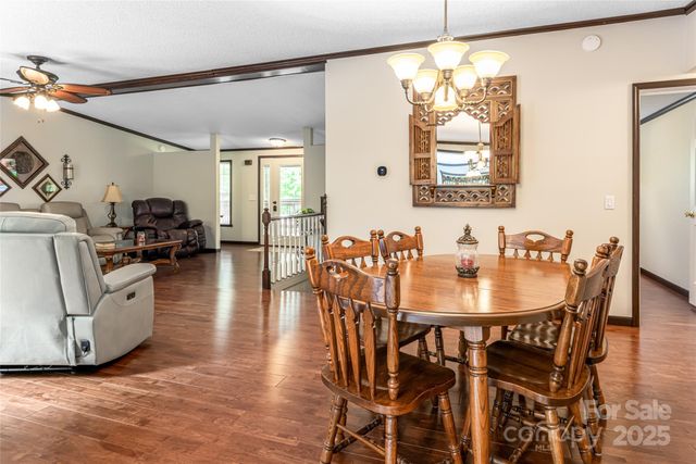 128-129 Oak Trails Pass, Leicester, NC 28748
