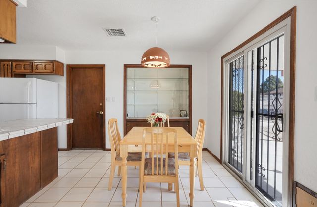 750 Comanche Road SE, Rio Rancho, NM 87124