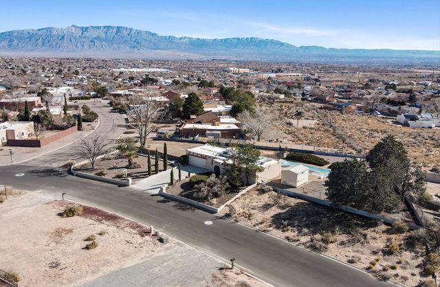 750 Comanche Road SE, Rio Rancho, NM 87124