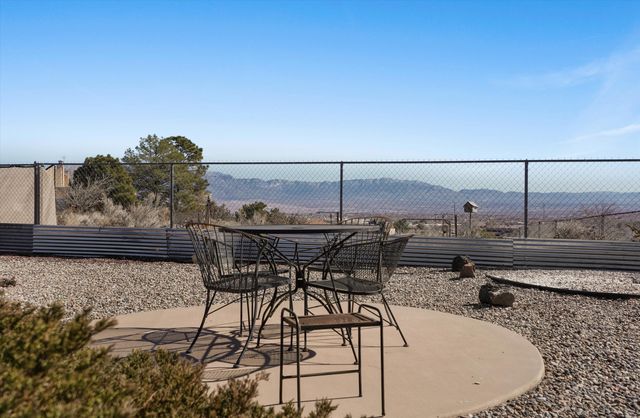 750 Comanche Road SE, Rio Rancho, NM 87124