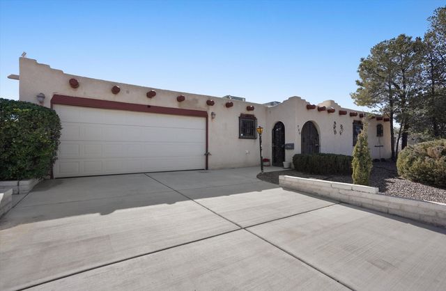 750 Comanche Road SE, Rio Rancho, NM 87124