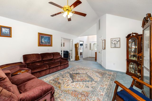 136 Ridge Lake Drive, Manning, SC 29102