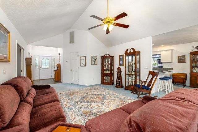 136 Ridge Lake Drive, Manning, SC 29102