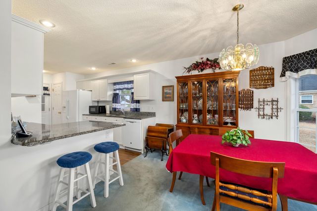 136 Ridge Lake Drive, Manning, SC 29102