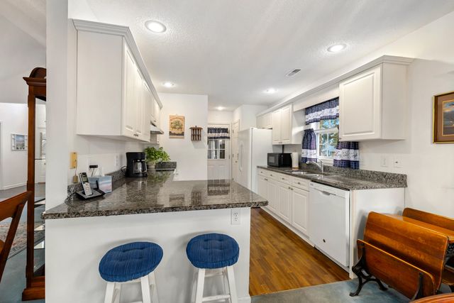 136 Ridge Lake Drive, Manning, SC 29102