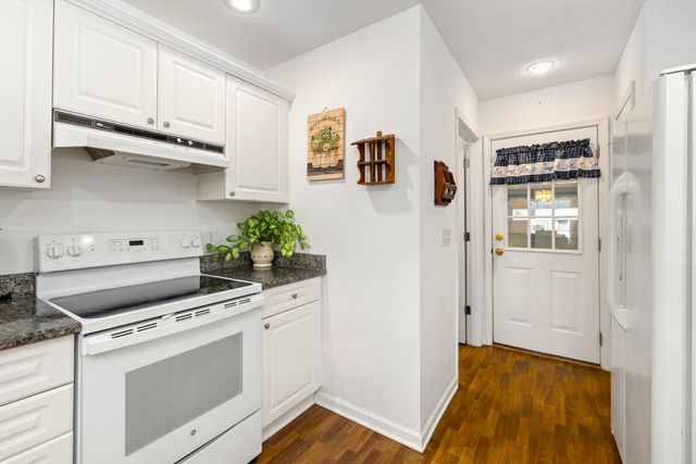 136 Ridge Lake Drive, Manning, SC 29102