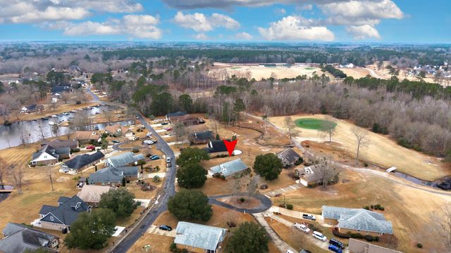 136 Ridge Lake Drive, Manning, SC 29102