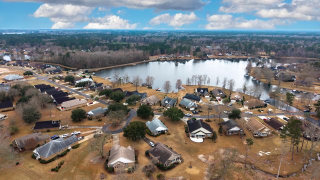 136 Ridge Lake Drive, Manning, SC 29102