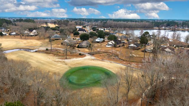 136 Ridge Lake Drive, Manning, SC 29102