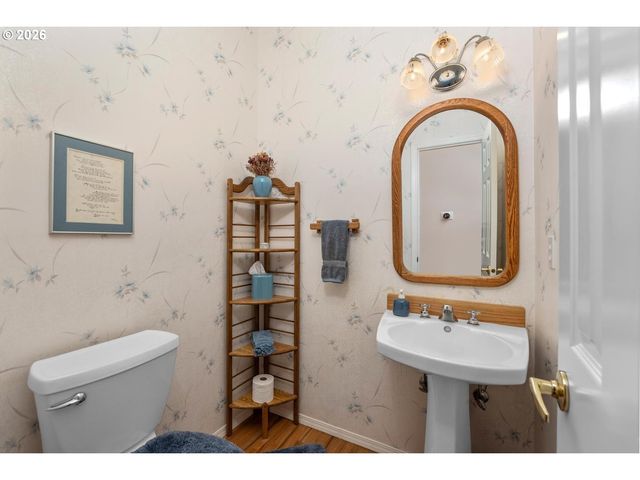 500 Nw PACIFIC GROVE Dr, Beaverton, OR 97006