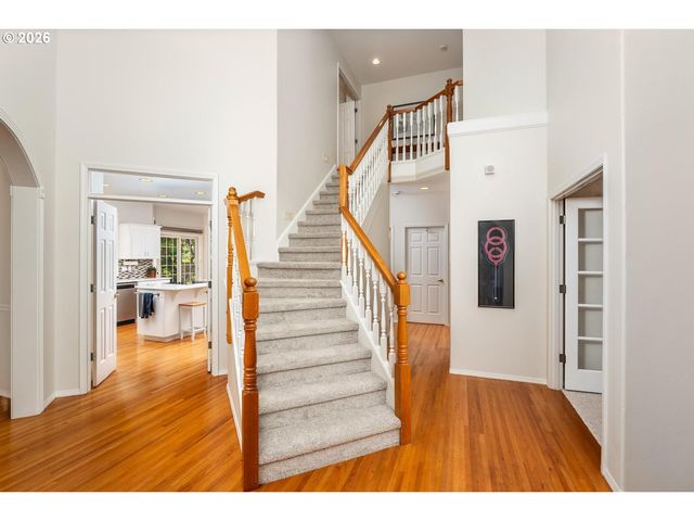 500 Nw PACIFIC GROVE Dr, Beaverton, OR 97006
