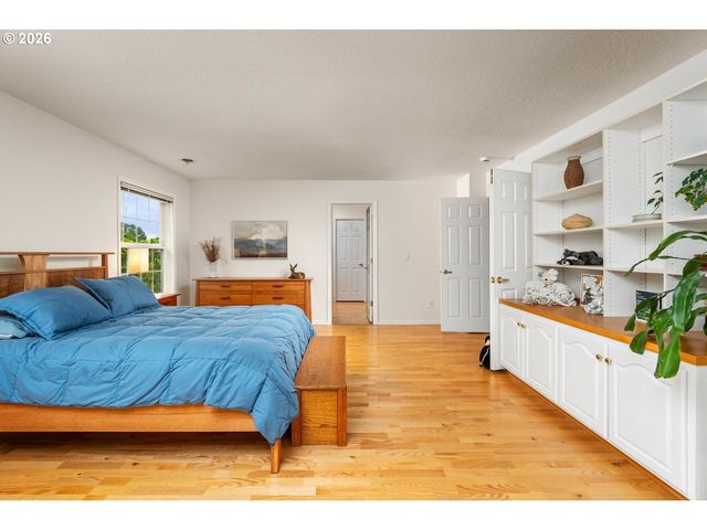 500 Nw PACIFIC GROVE Dr, Beaverton, OR 97006