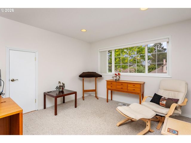 500 Nw PACIFIC GROVE Dr, Beaverton, OR 97006