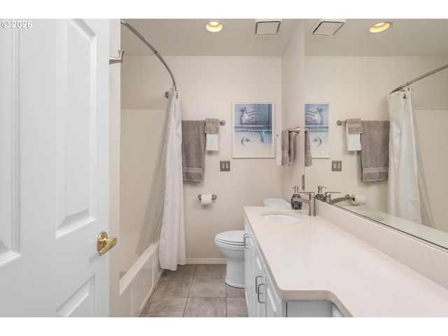 500 Nw PACIFIC GROVE Dr, Beaverton, OR 97006