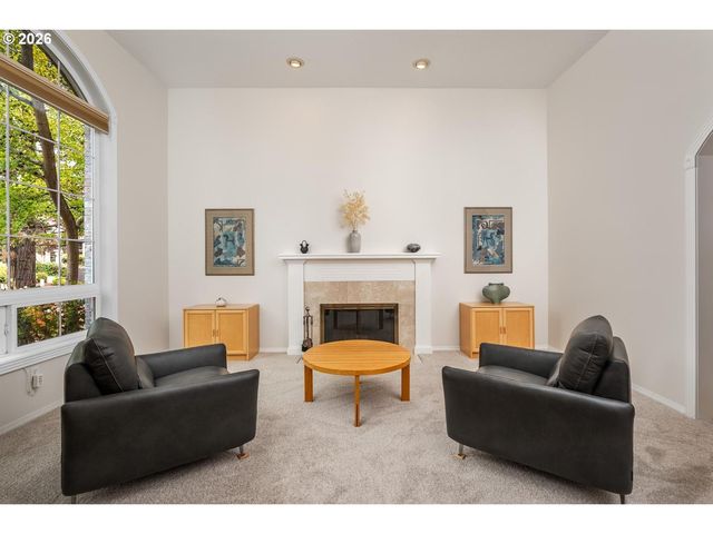 500 Nw PACIFIC GROVE Dr, Beaverton, OR 97006