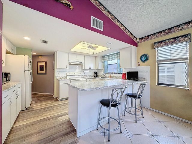 765 SADDLEBROOK DRIVE, Tarpon Springs, FL 34689