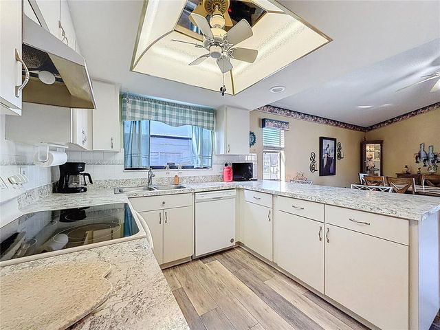 765 SADDLEBROOK DRIVE, Tarpon Springs, FL 34689