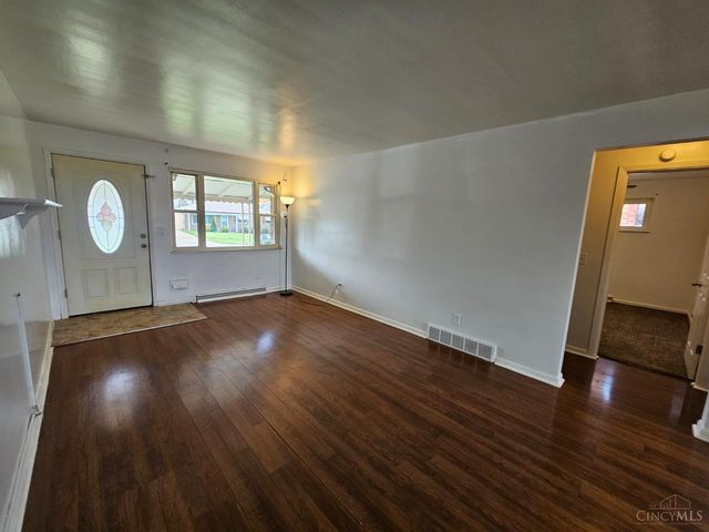 818 Woodyhill Drive, Cincinnati, OH 45238