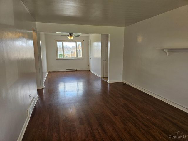 818 Woodyhill Drive, Cincinnati, OH 45238