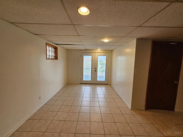 818 Woodyhill Drive, Cincinnati, OH 45238