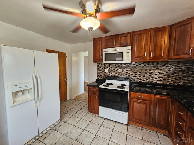 818 Woodyhill Drive, Cincinnati, OH 45238